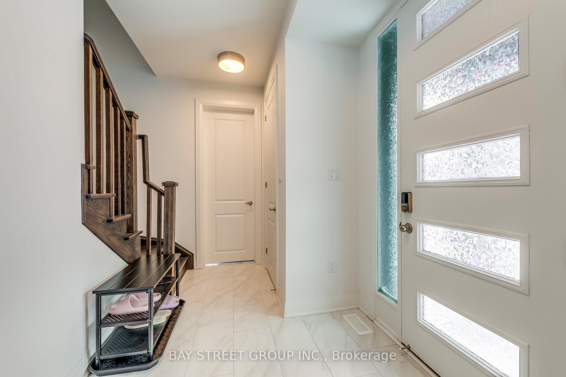 Photo 7 of 3049 Merrick Road, Oakville, Joshua Meadows — HOMEH
