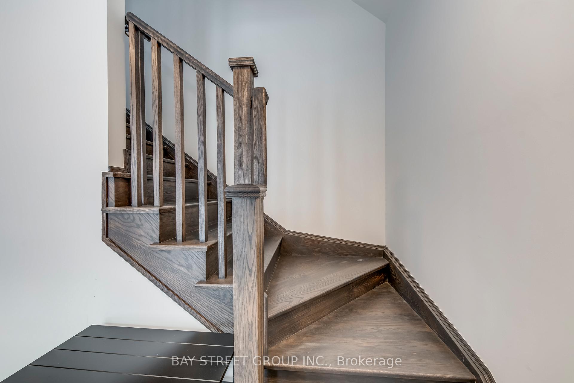 Photo 11 of 3049 Merrick Road, Oakville, Joshua Meadows — HOMEH