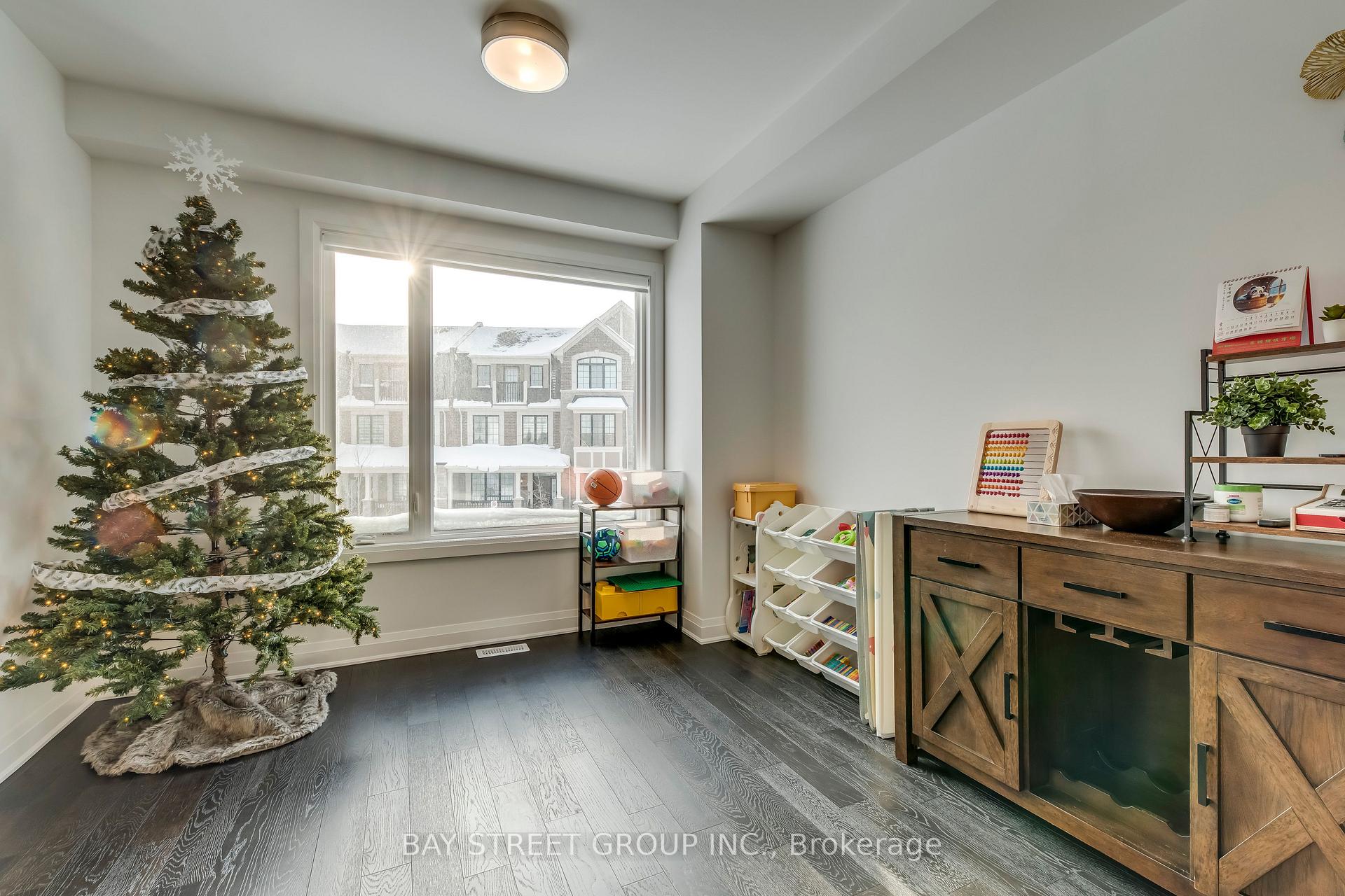 Photo 16 of 3049 Merrick Road, Oakville, Joshua Meadows — HOMEH