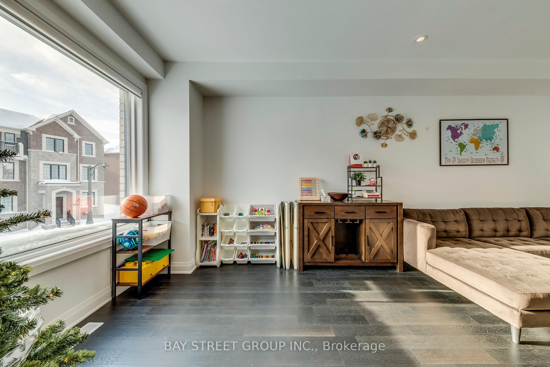 Photo 17 of 3049 Merrick Road, Oakville, Joshua Meadows — HOMEH