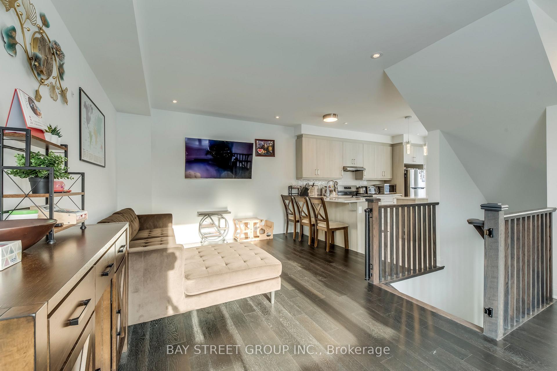 Photo 18 of 3049 Merrick Road, Oakville, Joshua Meadows — HOMEH