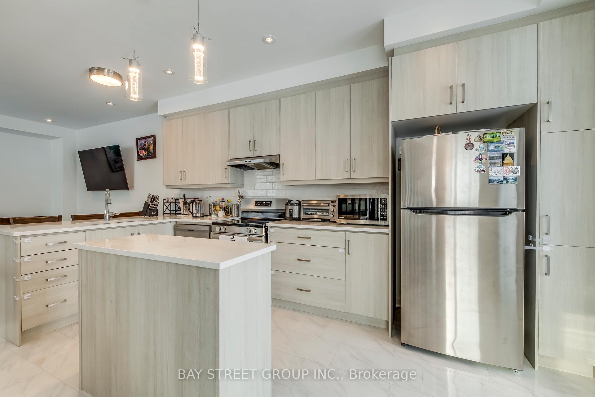 Photo 22 of 3049 Merrick Road, Oakville, Joshua Meadows — HOMEH