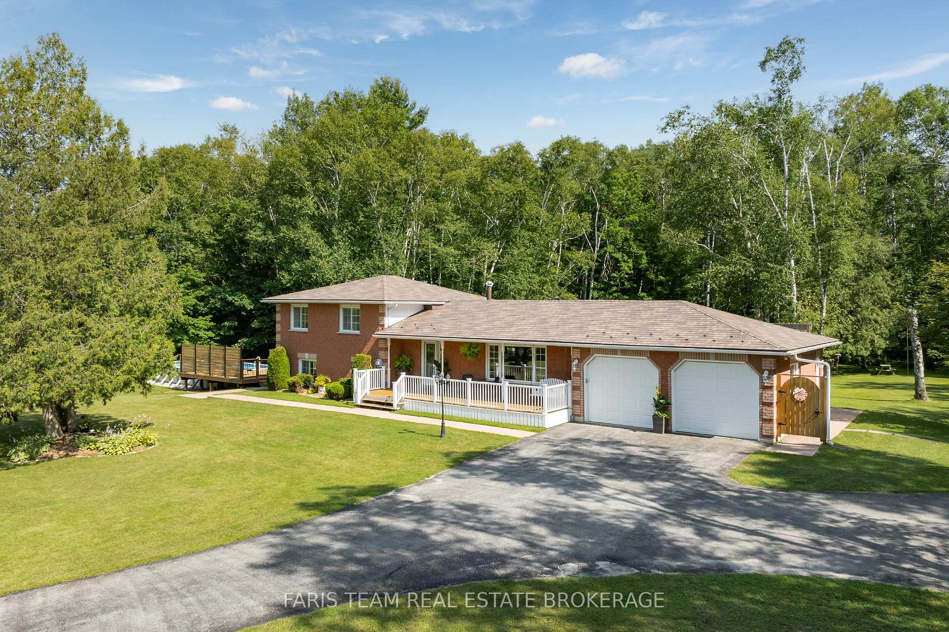 Photo 2 of 1765 Flos Road 4 W, Springwater, Rural Springwater — HOMEH