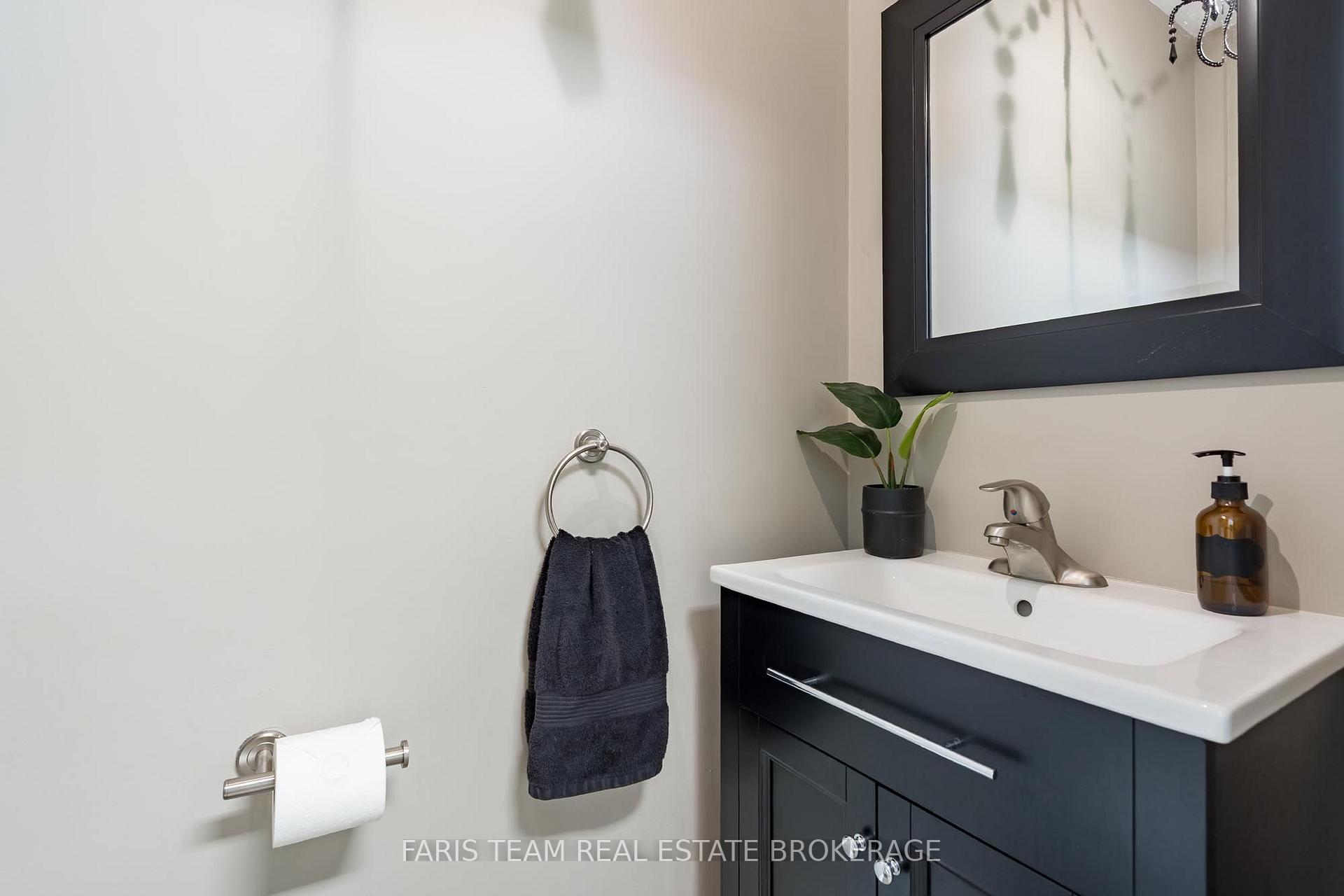 Photo 17 of 1765 Flos Road 4 W, Springwater, Rural Springwater — HOMEH