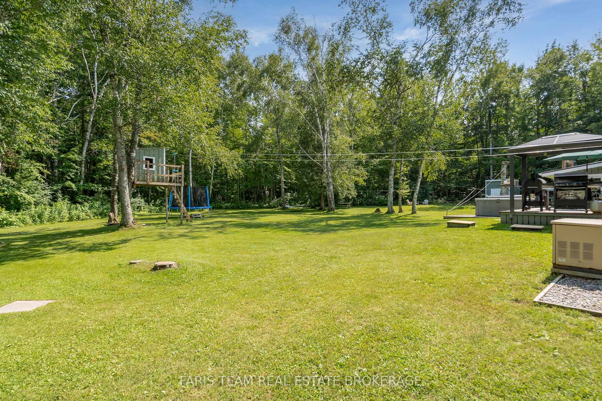Photo 43 of 1765 Flos Road 4 W, Springwater, Rural Springwater — HOMEH