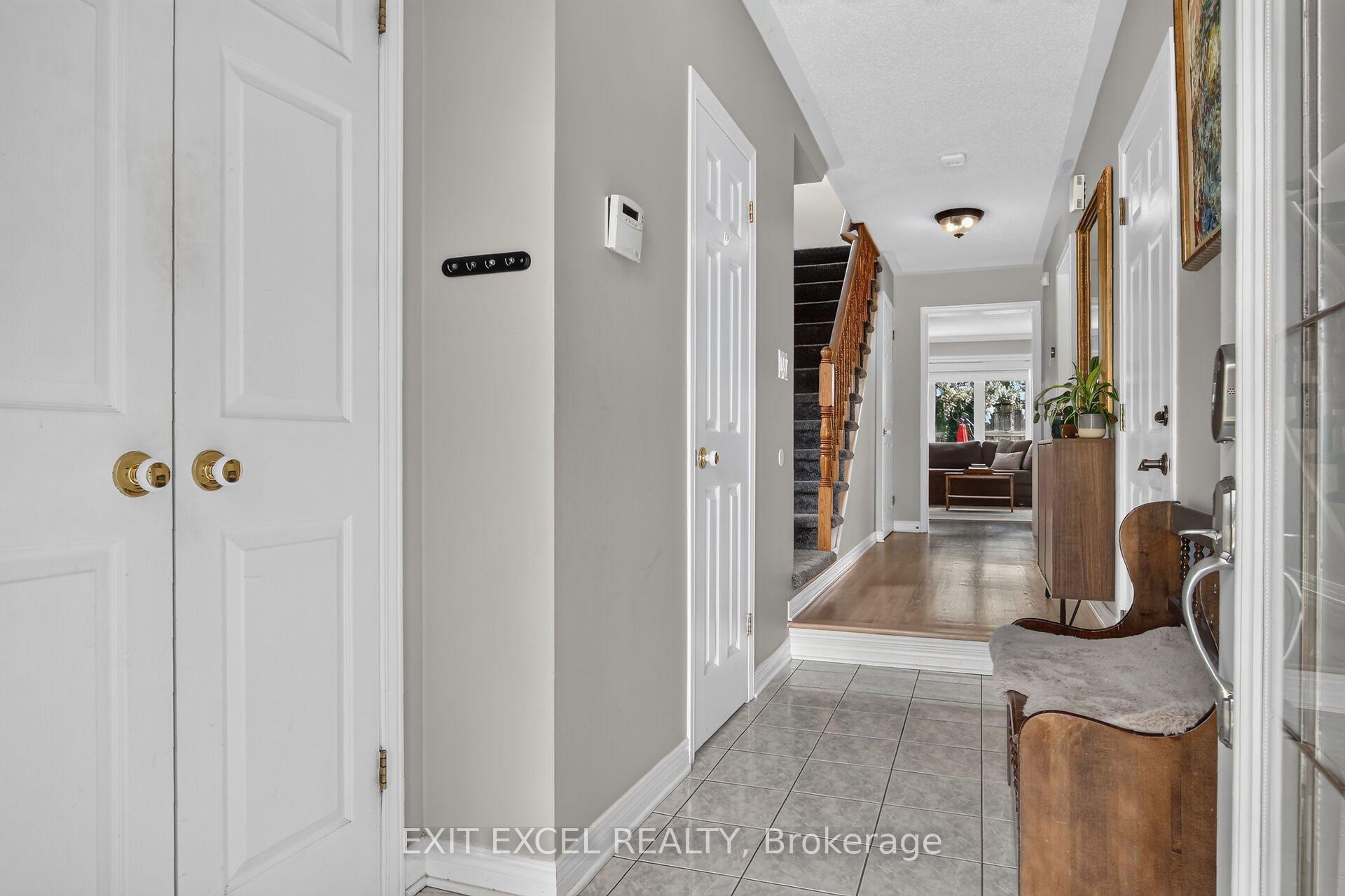 Photo 4 of 89 Forestglade Crescent, Ottawa, Hunt Club Park — HOMEH