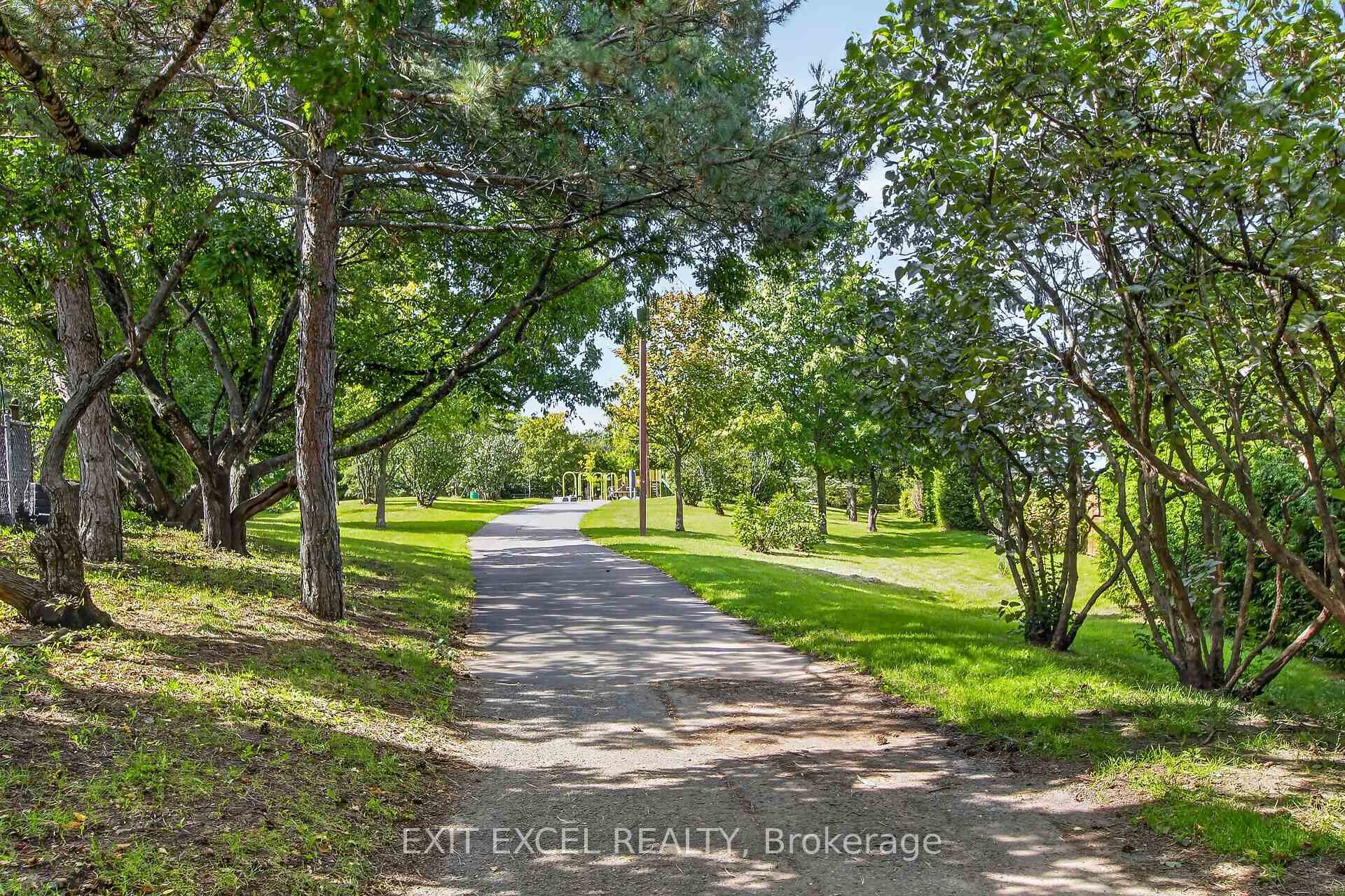 Photo 35 of 89 Forestglade Crescent, Ottawa, Hunt Club Park — HOMEH