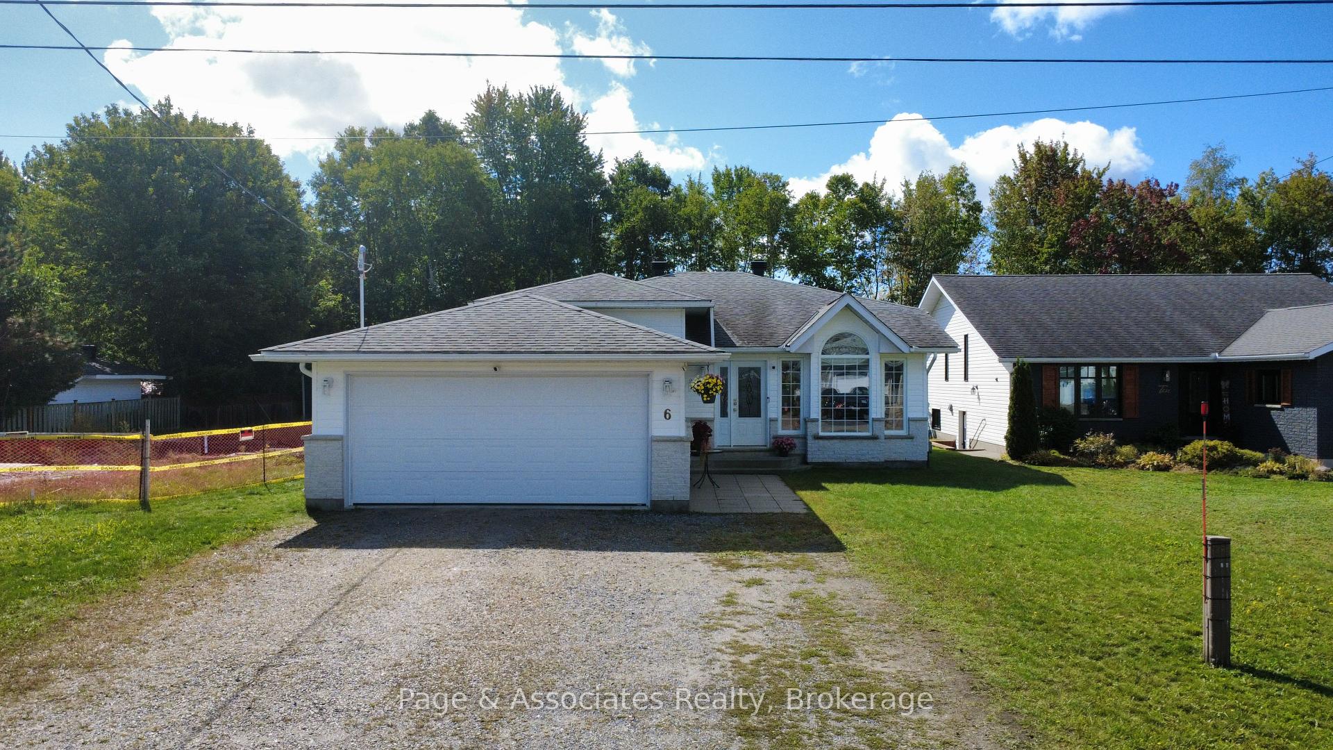 Photo of 6 Paiement Court