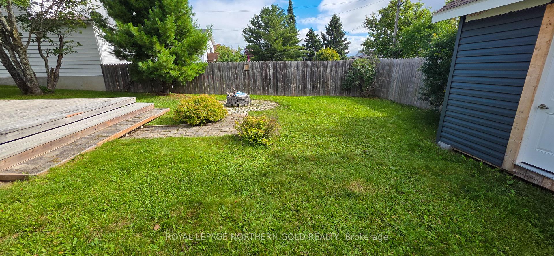 Photo 17 of 61 Second Street E, Kirkland Lake — HOMEH
