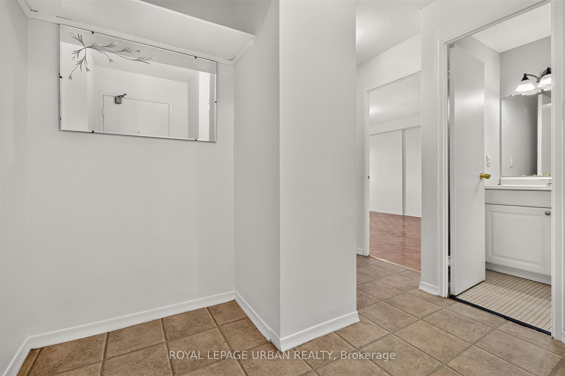 Photo 6 of 1135 Logan Avenue, Toronto, Broadview North — HOMEH