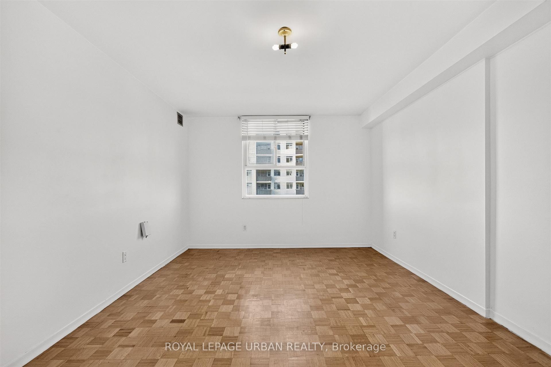 Photo 24 of 1135 Logan Avenue, Toronto, Broadview North — HOMEH