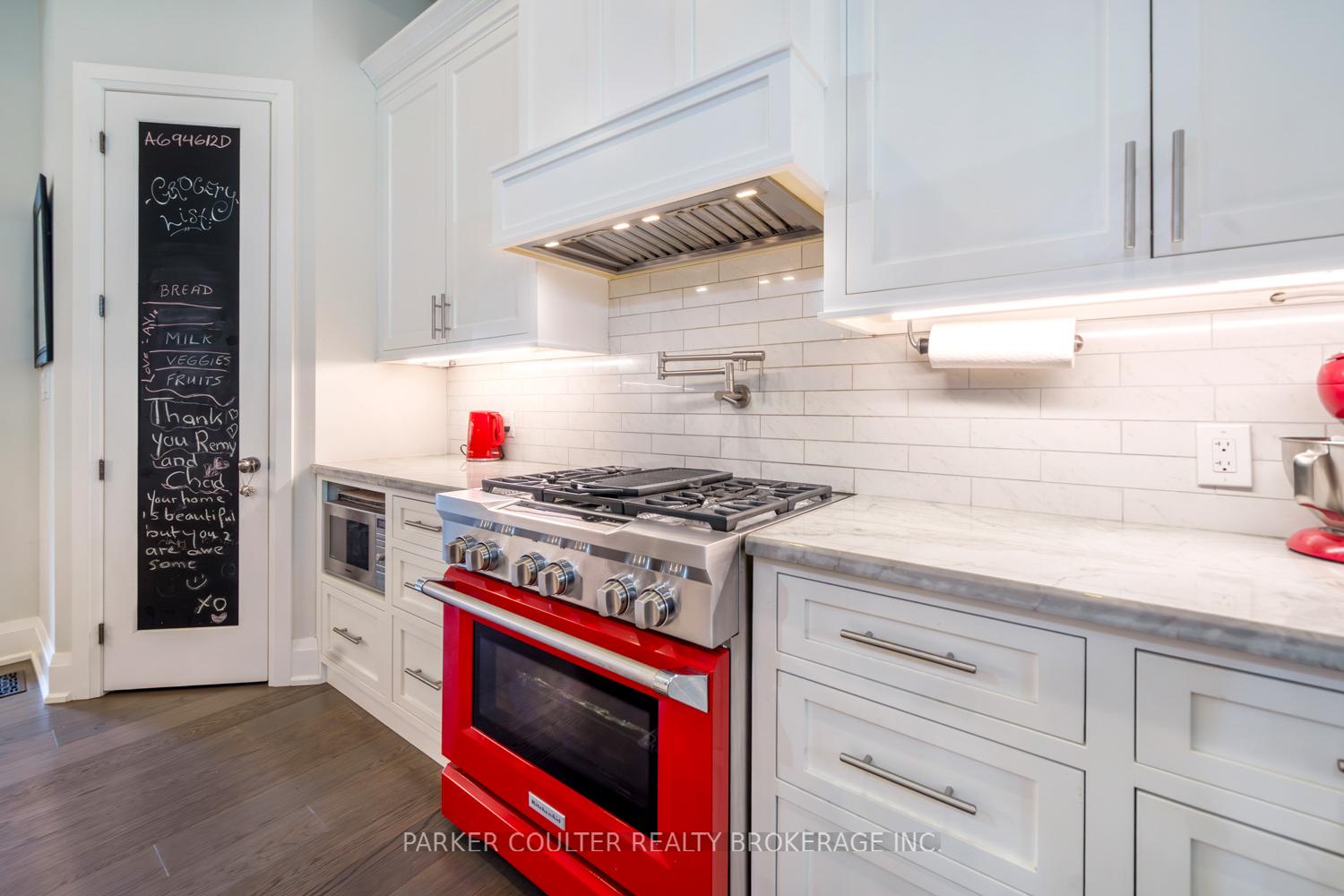 Photo 8 of 29 Gallagher Crescent, Springwater, Midhurst — HOMEH