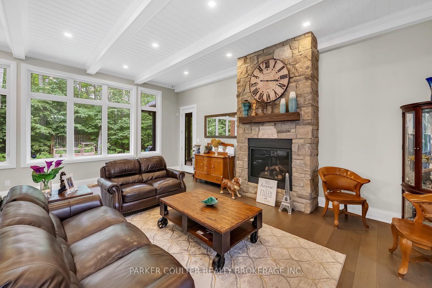 Photo 14 of 29 Gallagher Crescent, Springwater, Midhurst — HOMEH