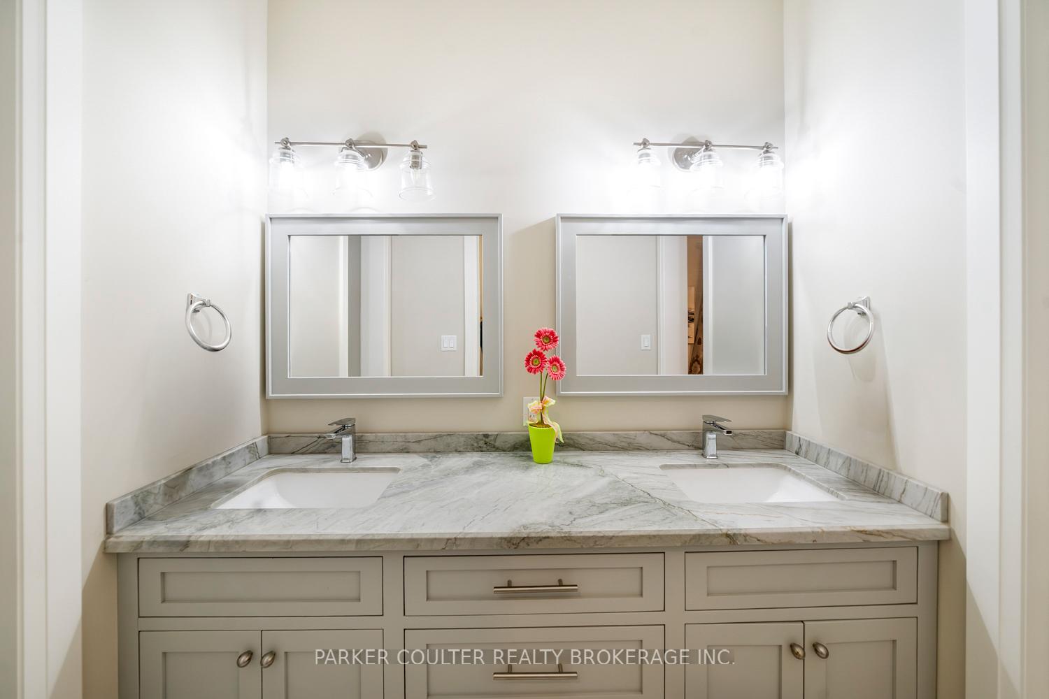 Photo 21 of 29 Gallagher Crescent, Springwater, Midhurst — HOMEH