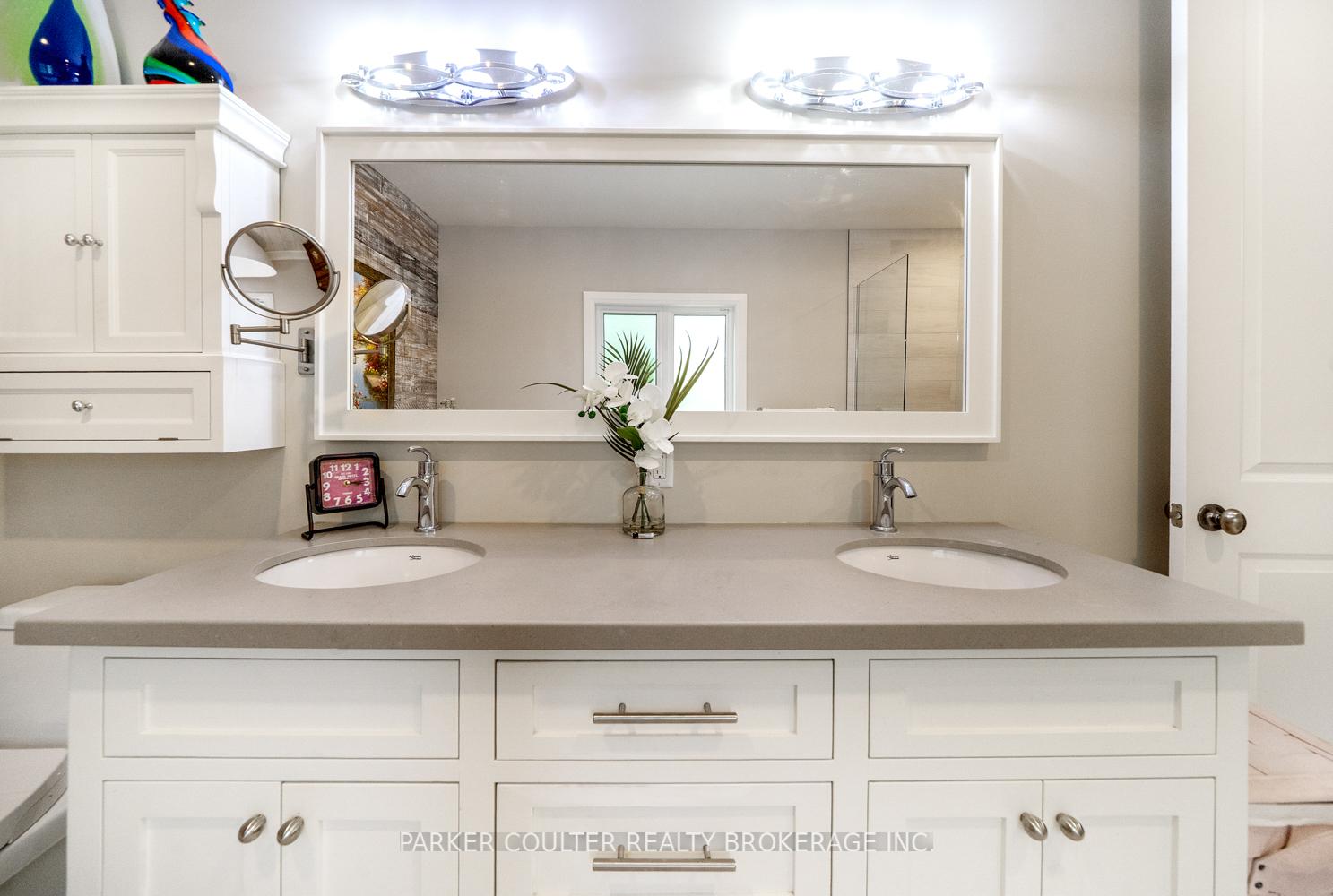 Photo 29 of 29 Gallagher Crescent, Springwater, Midhurst — HOMEH