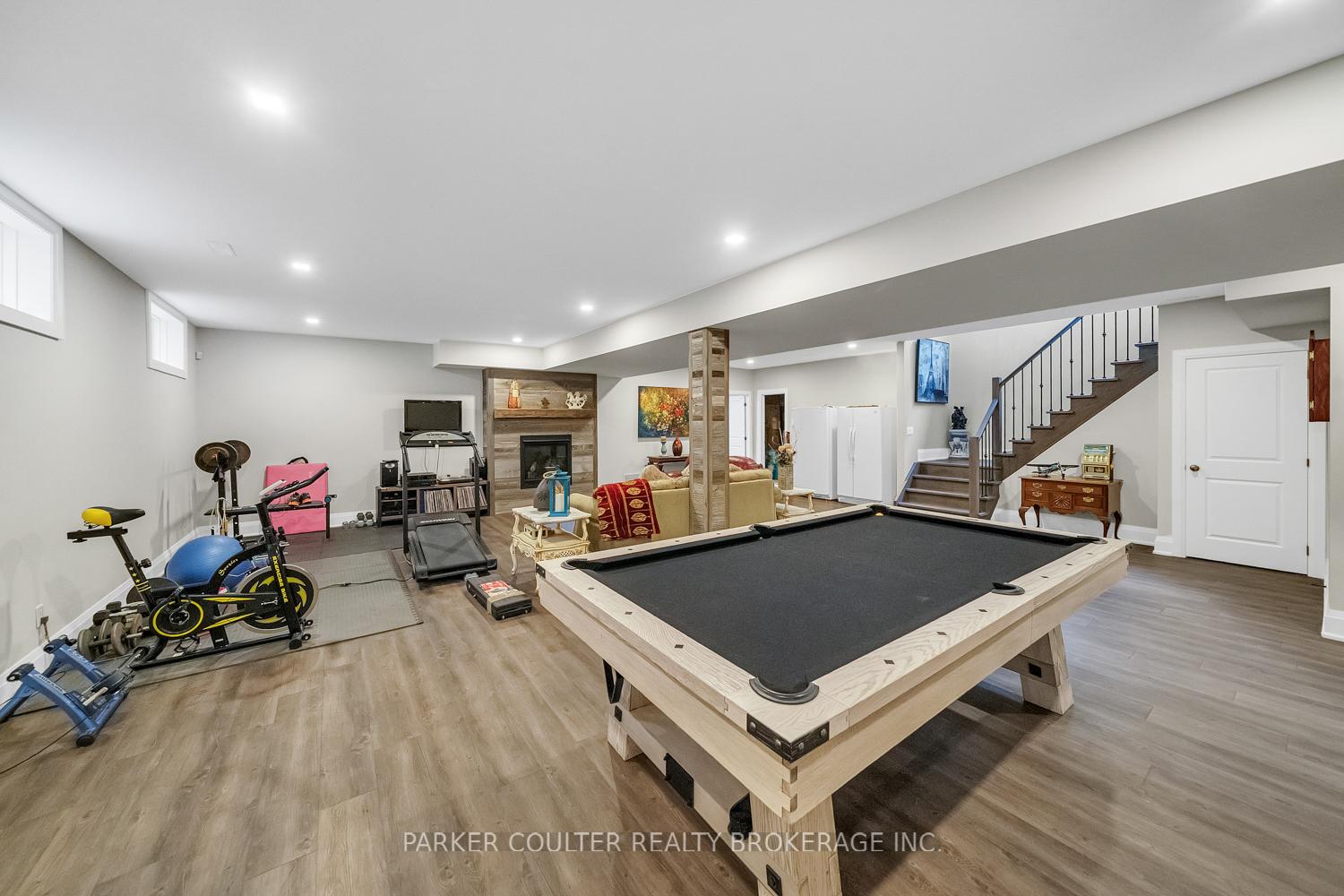 Photo 31 of 29 Gallagher Crescent, Springwater, Midhurst — HOMEH