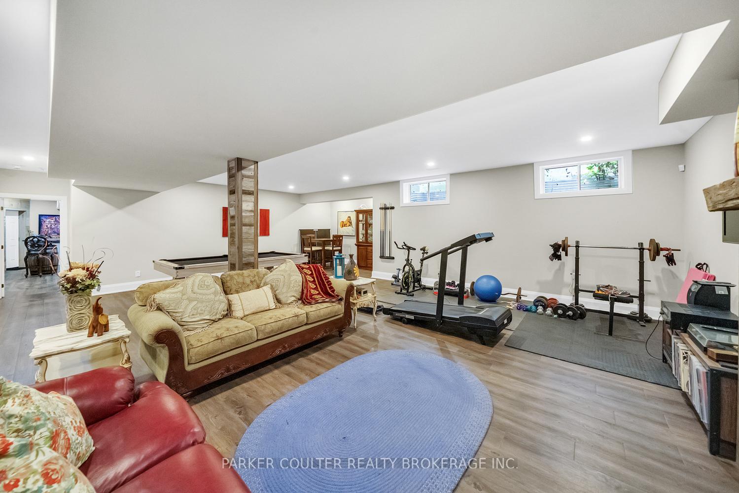 Photo 34 of 29 Gallagher Crescent, Springwater, Midhurst — HOMEH