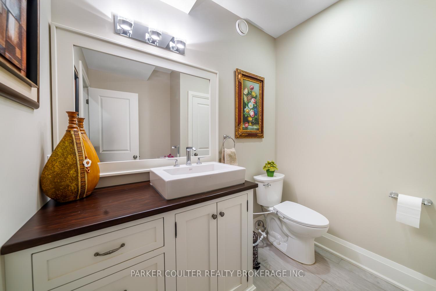 Photo 38 of 29 Gallagher Crescent, Springwater, Midhurst — HOMEH
