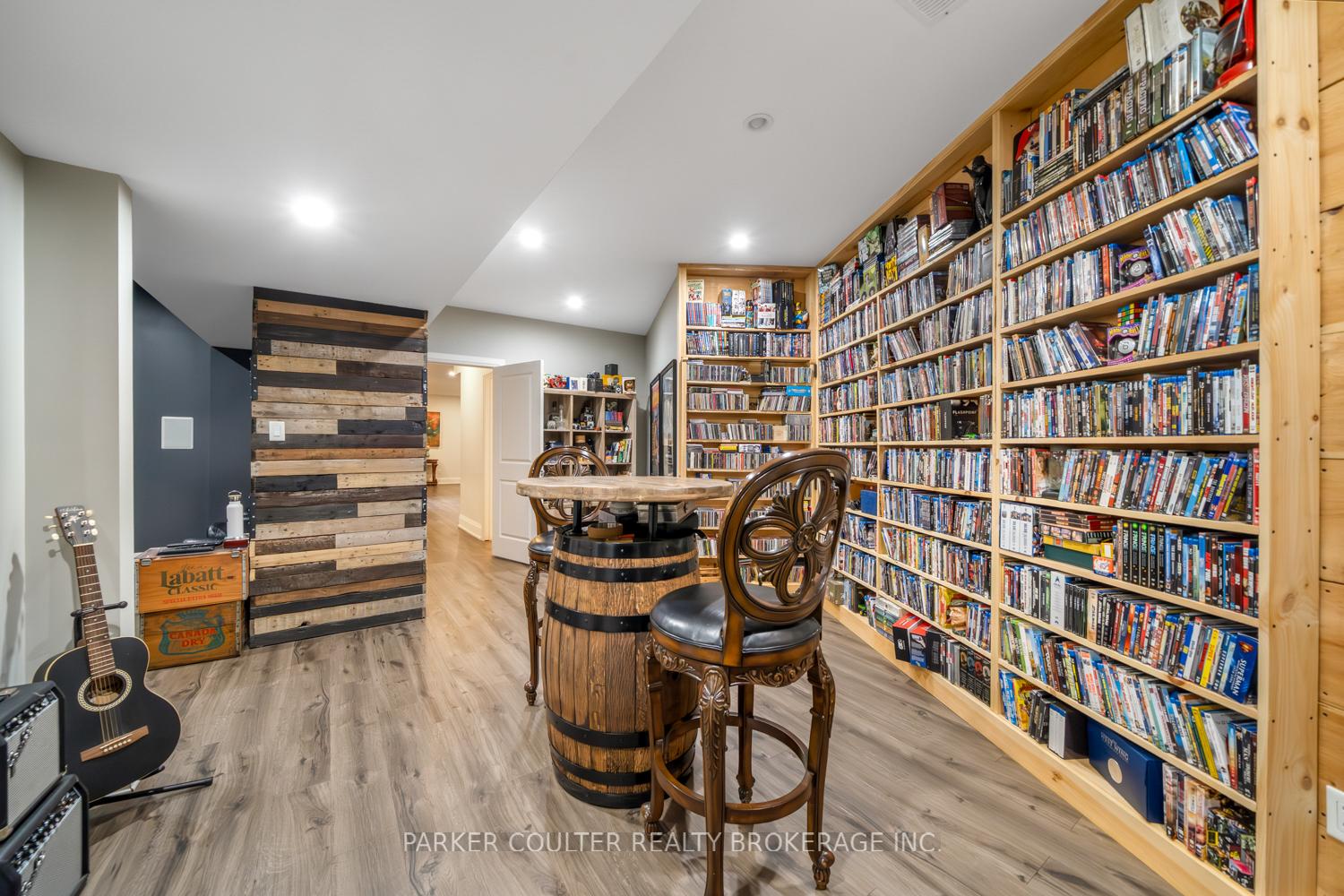Photo 39 of 29 Gallagher Crescent, Springwater, Midhurst — HOMEH