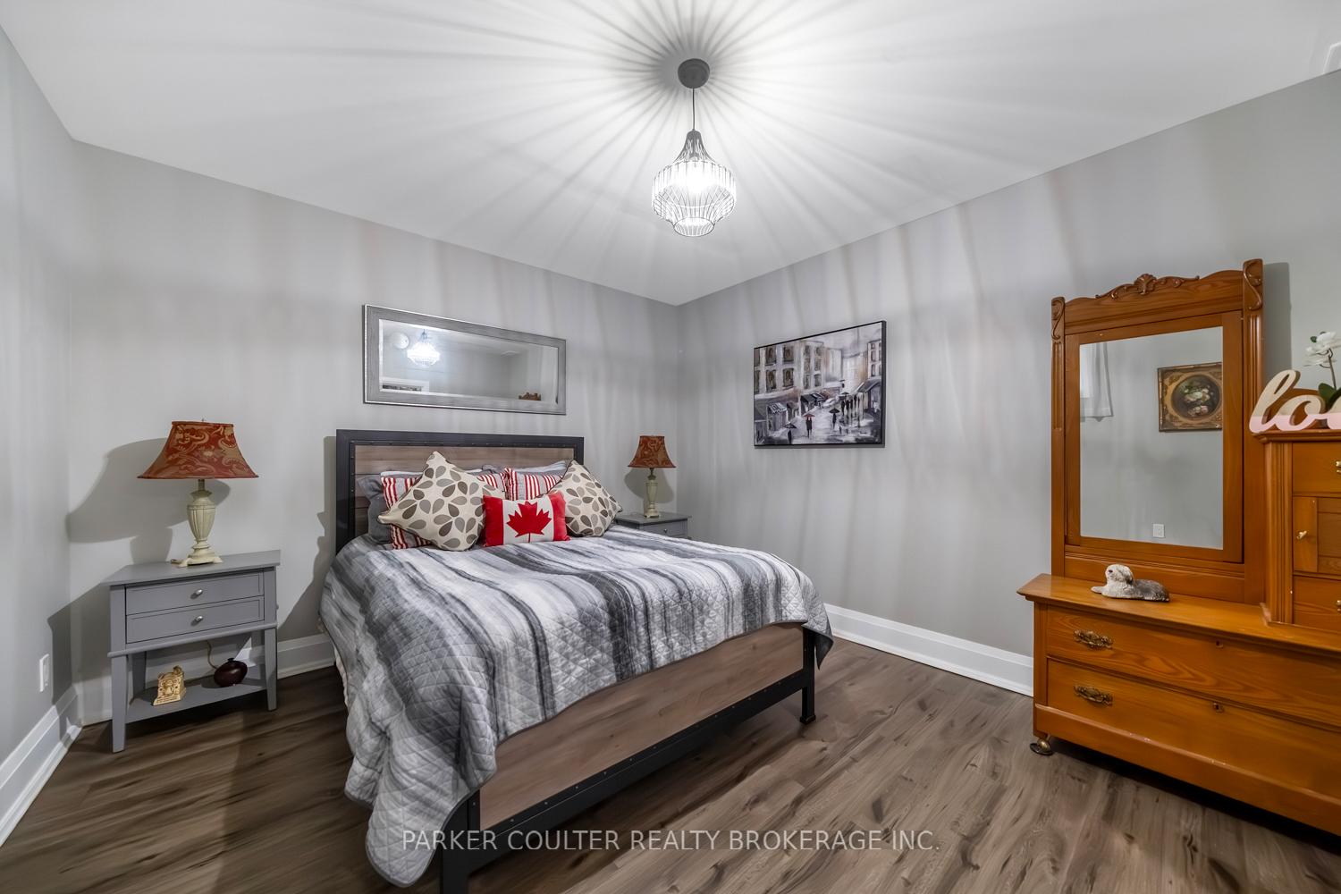 Photo 41 of 29 Gallagher Crescent, Springwater, Midhurst — HOMEH