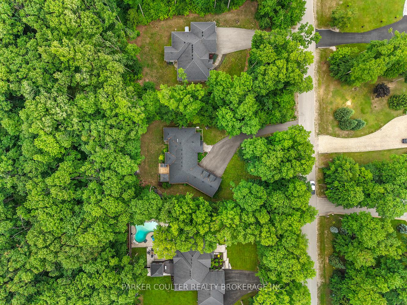Photo 48 of 29 Gallagher Crescent, Springwater, Midhurst — HOMEH