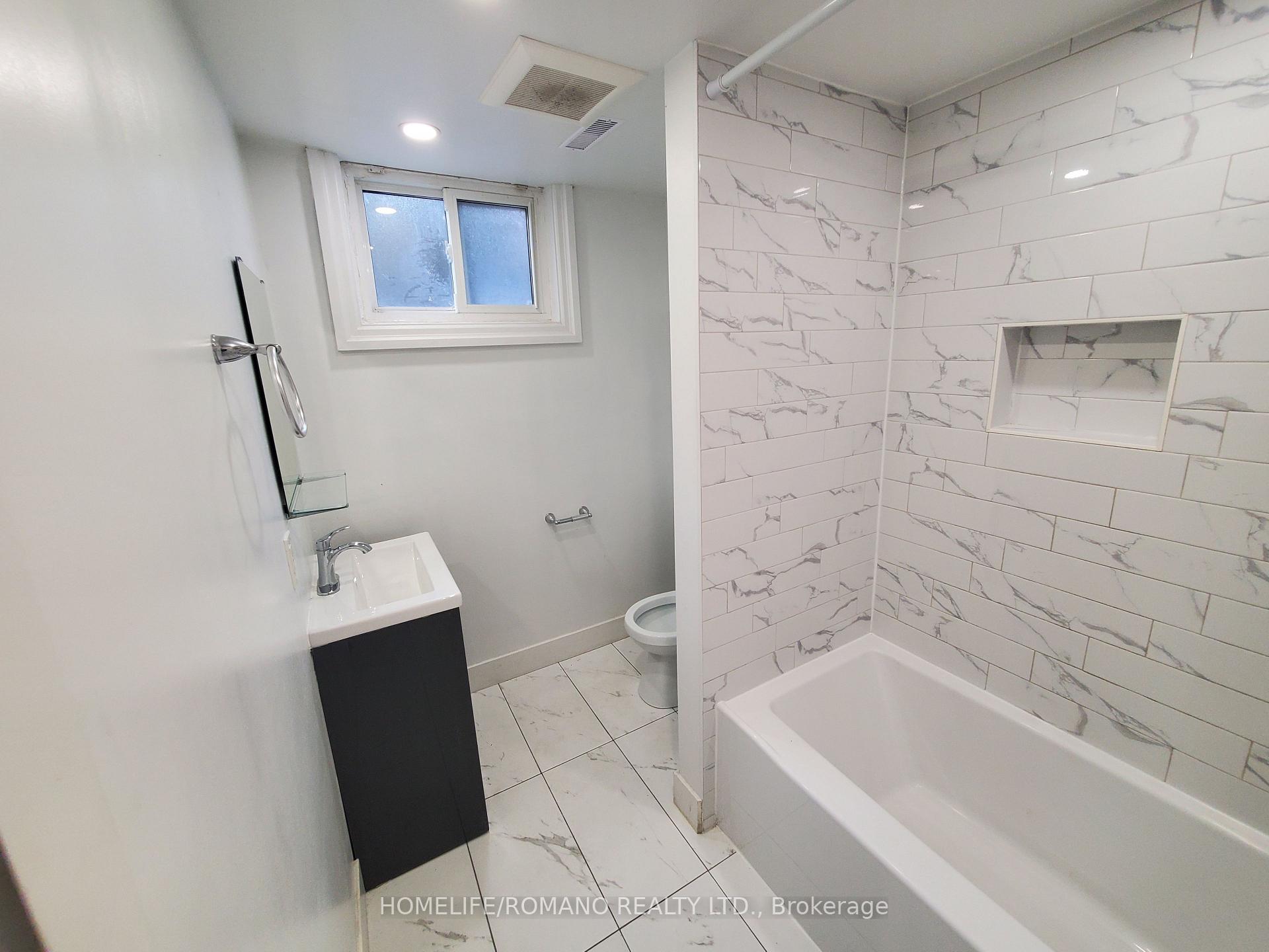 Photo 7 of Unit 1, 6 Earldown Drive, Etobicoke, Willowridge-Martingrove-Richview — HOMEH