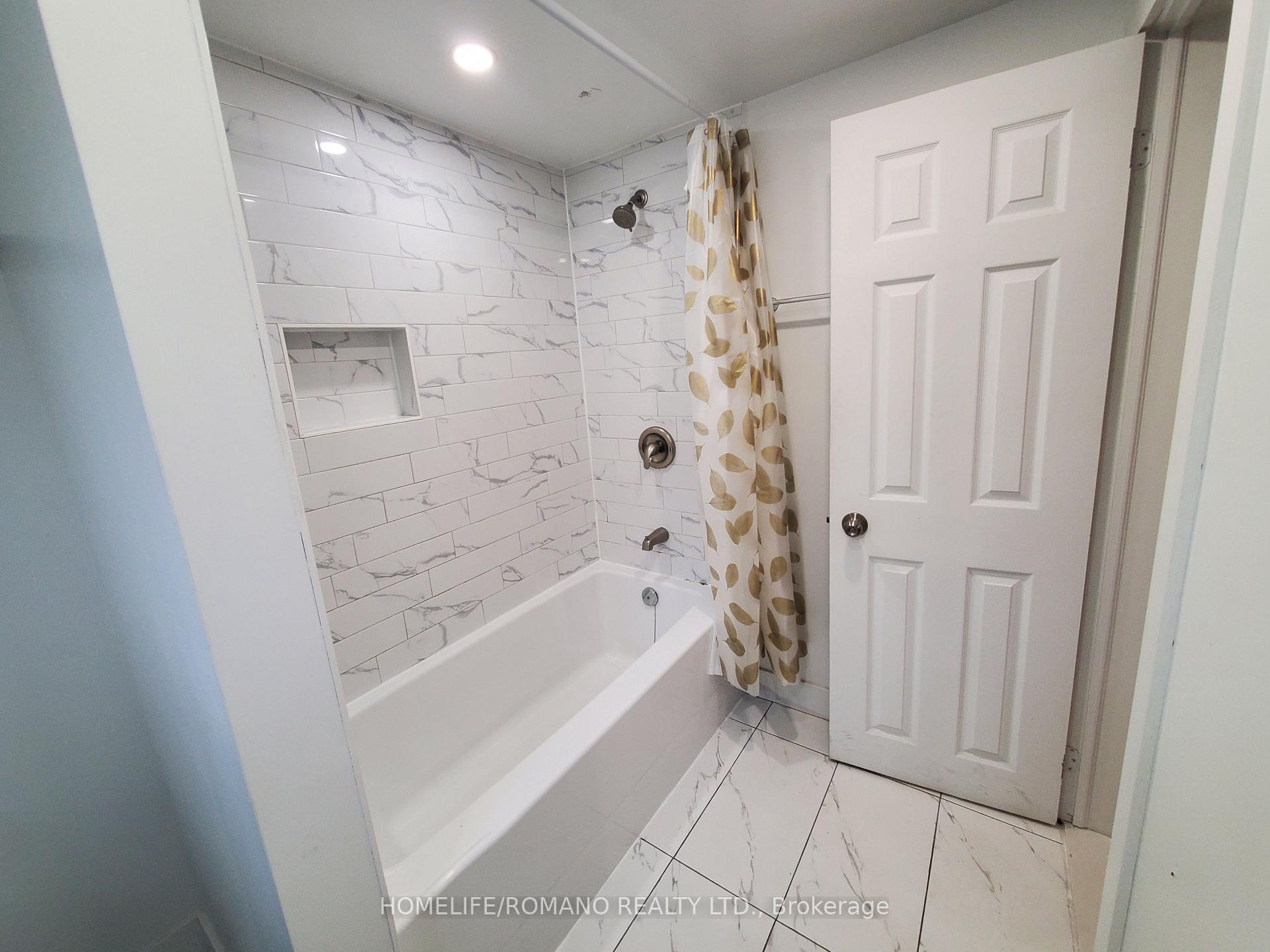 Photo 10 of Unit 1, 6 Earldown Drive, Etobicoke, Willowridge-Martingrove-Richview — HOMEH