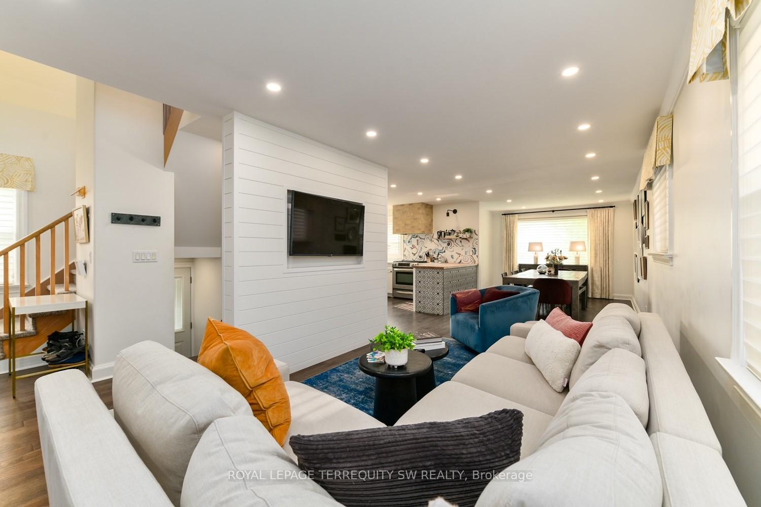 Photo 8 of 45 Tiago Avenue, Toronto, O'Connor-Parkview — HOMEH