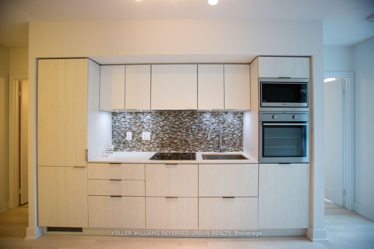 Photo 5 of Unit 908, 318 Richmond Street W, Toronto, Waterfront Communities — HOMEH