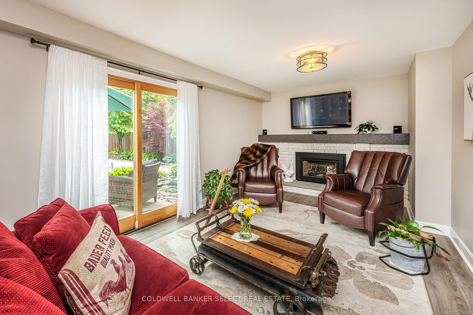 Photo 6 of 251 Bell Air Drive, Caledon, Bolton East — HOMEH