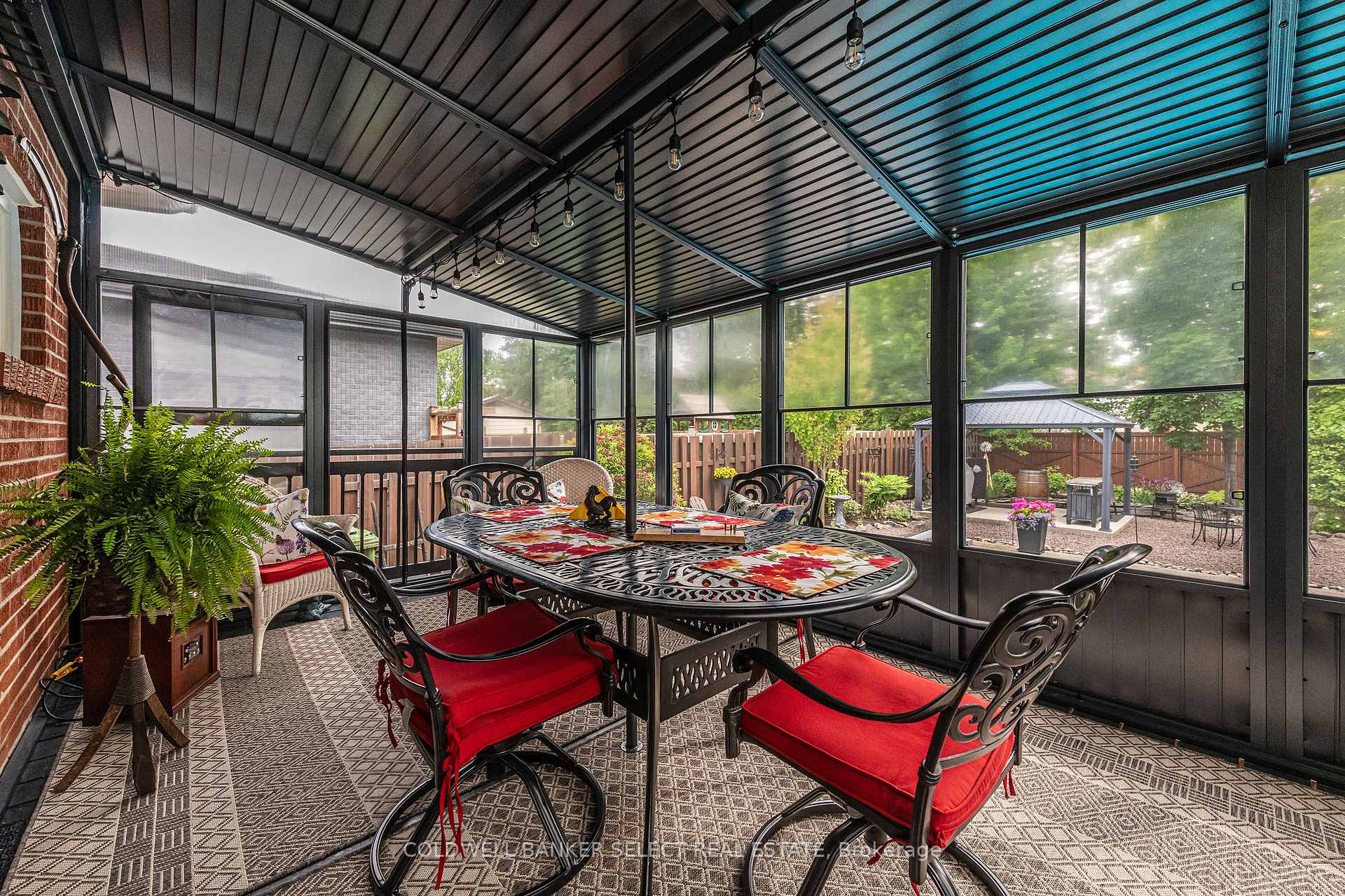 Photo 17 of 251 Bell Air Drive, Caledon, Bolton East — HOMEH