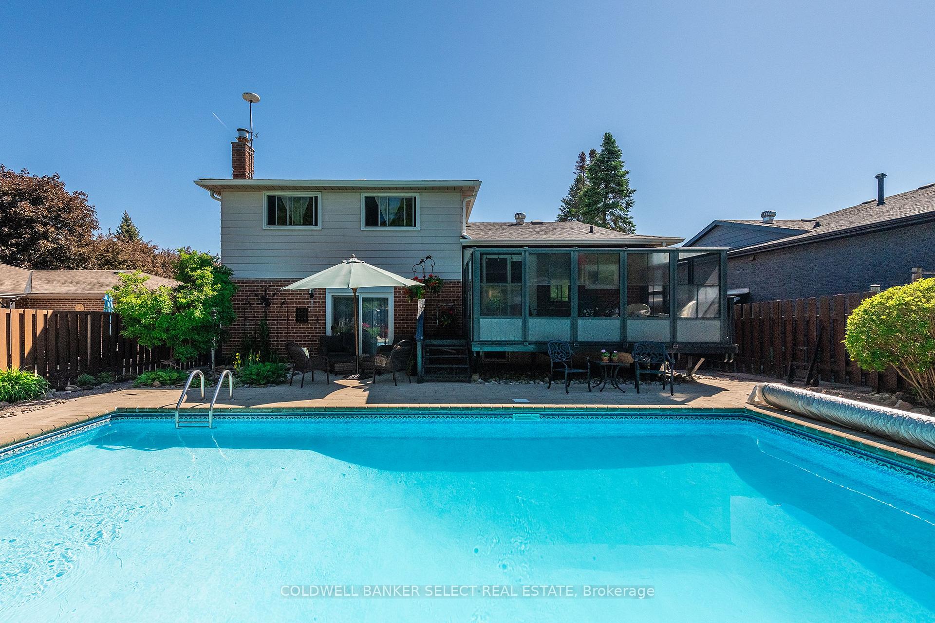 Photo 31 of 251 Bell Air Drive, Caledon, Bolton East — HOMEH