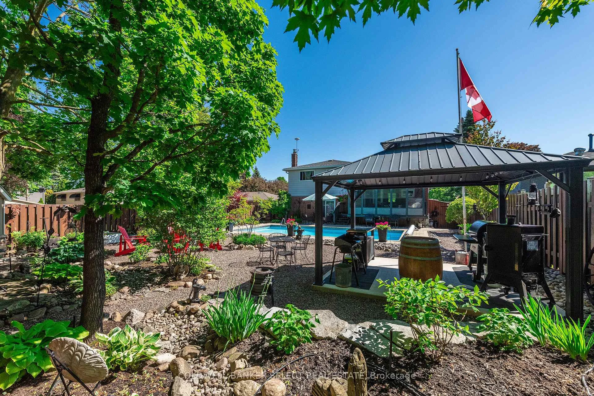 Photo 26 of 251 Bell Air Drive, Caledon, Bolton East — HOMEH