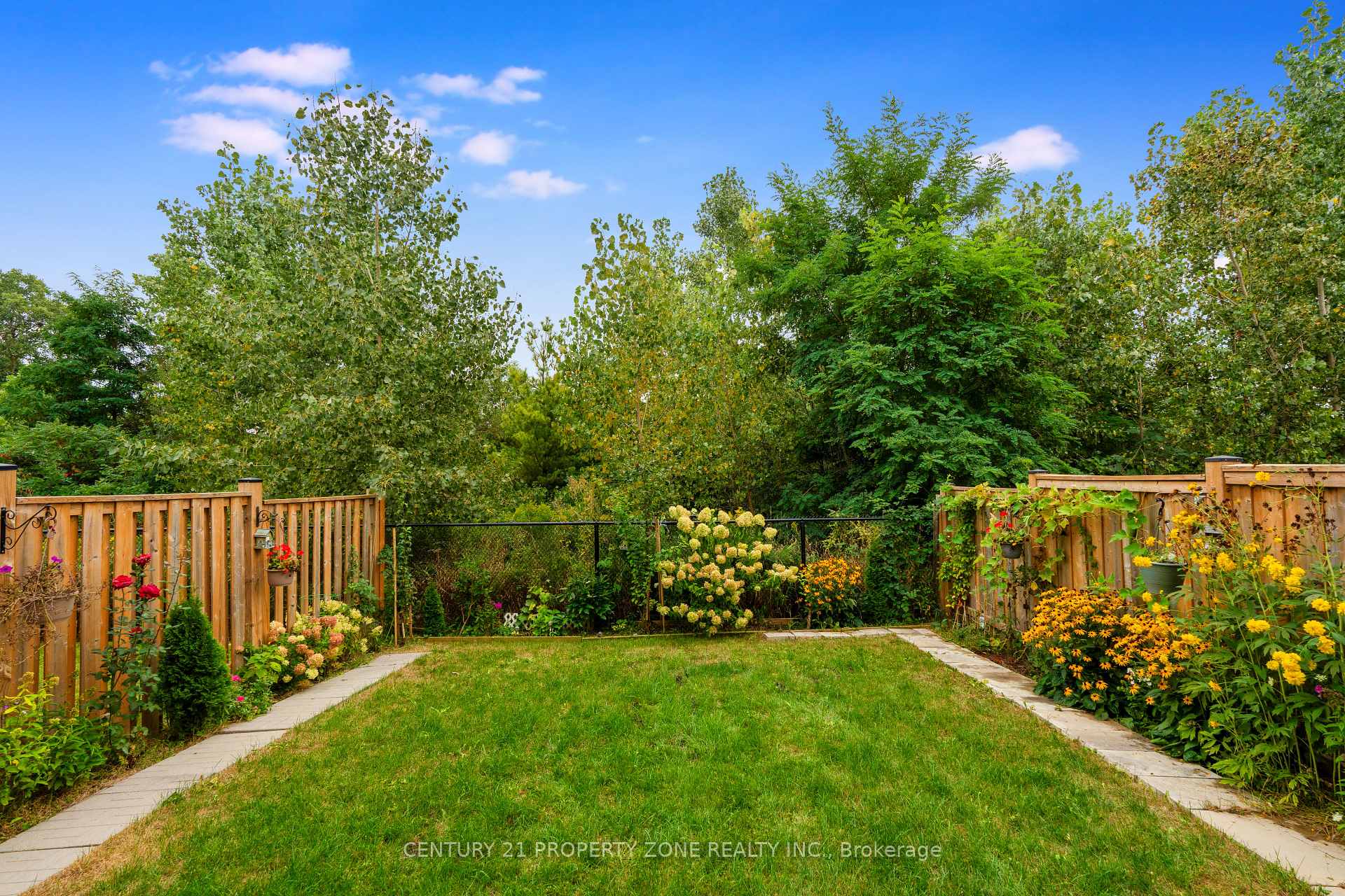 Photo 32 of 71 Riverwalk Drive, Hamilton, Waterdown — HOMEH