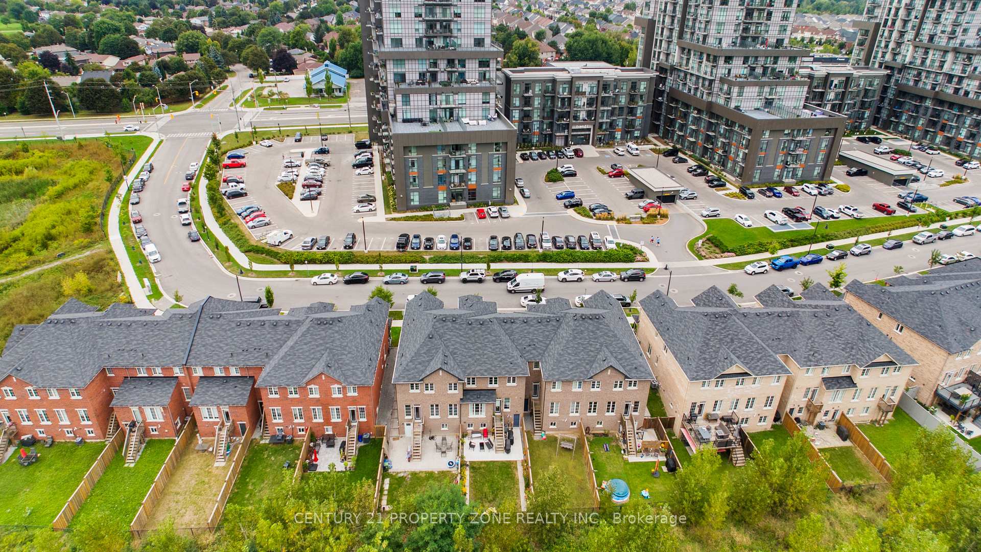 Photo 35 of 71 Riverwalk Drive, Hamilton, Waterdown — HOMEH