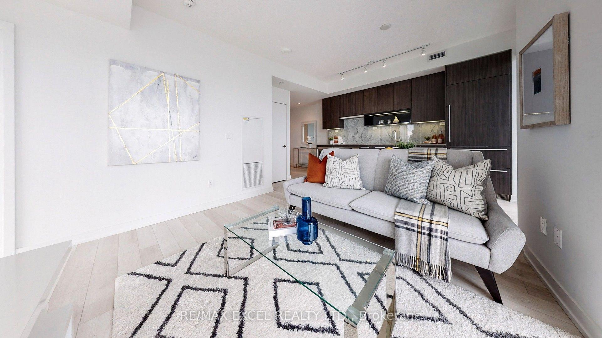 Photo 5 of Unit 3510, 115 McMahon Drive, North York, Bayview Village — HOMEH