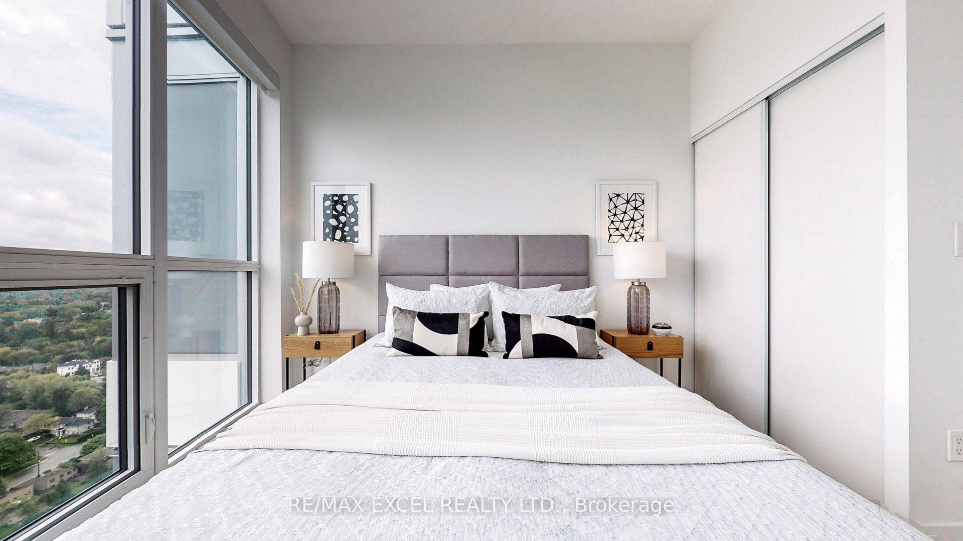 Photo 11 of Unit 3510, 115 McMahon Drive, North York, Bayview Village — HOMEH