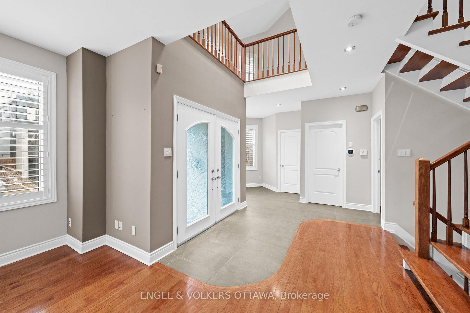 Photo 2 of 249 Atlantis Avenue, Ottawa, Westboro West — HOMEH