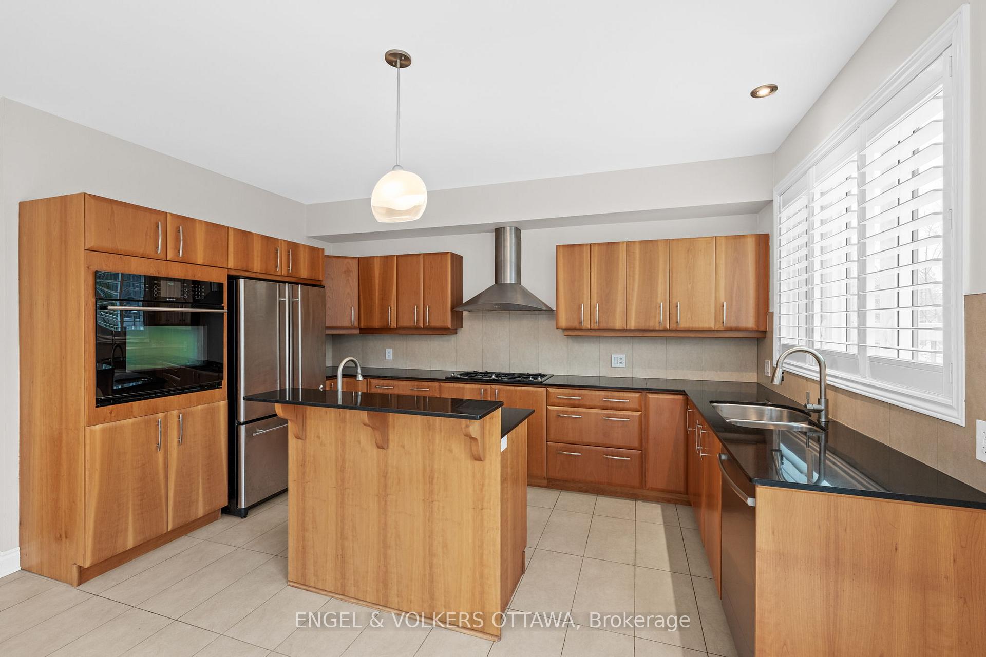 Photo 7 of 249 Atlantis Avenue, Ottawa, Westboro West — HOMEH