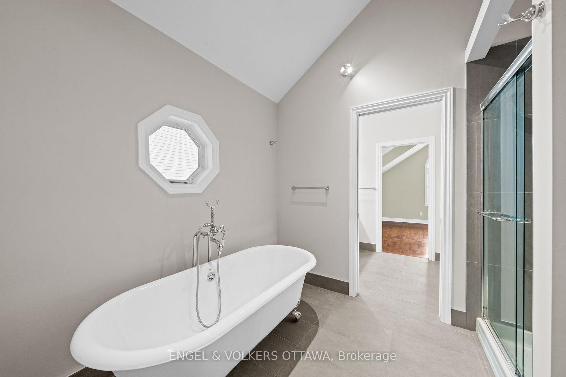 Photo 12 of 249 Atlantis Avenue, Ottawa, Westboro West — HOMEH