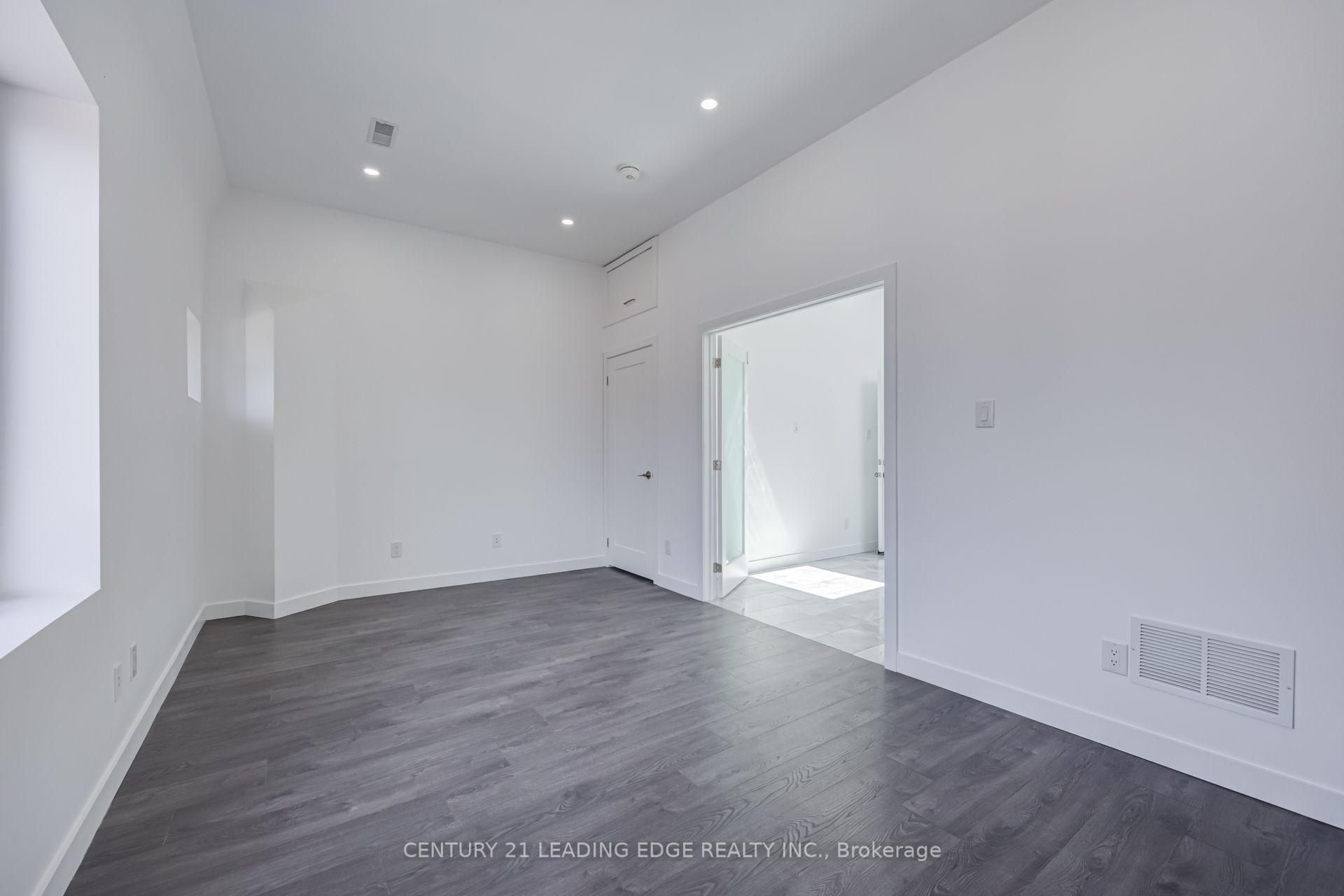 Photo 18 of Unit Unit B, 1375 Bathurst Street, Toronto, Casa Loma — HOMEH