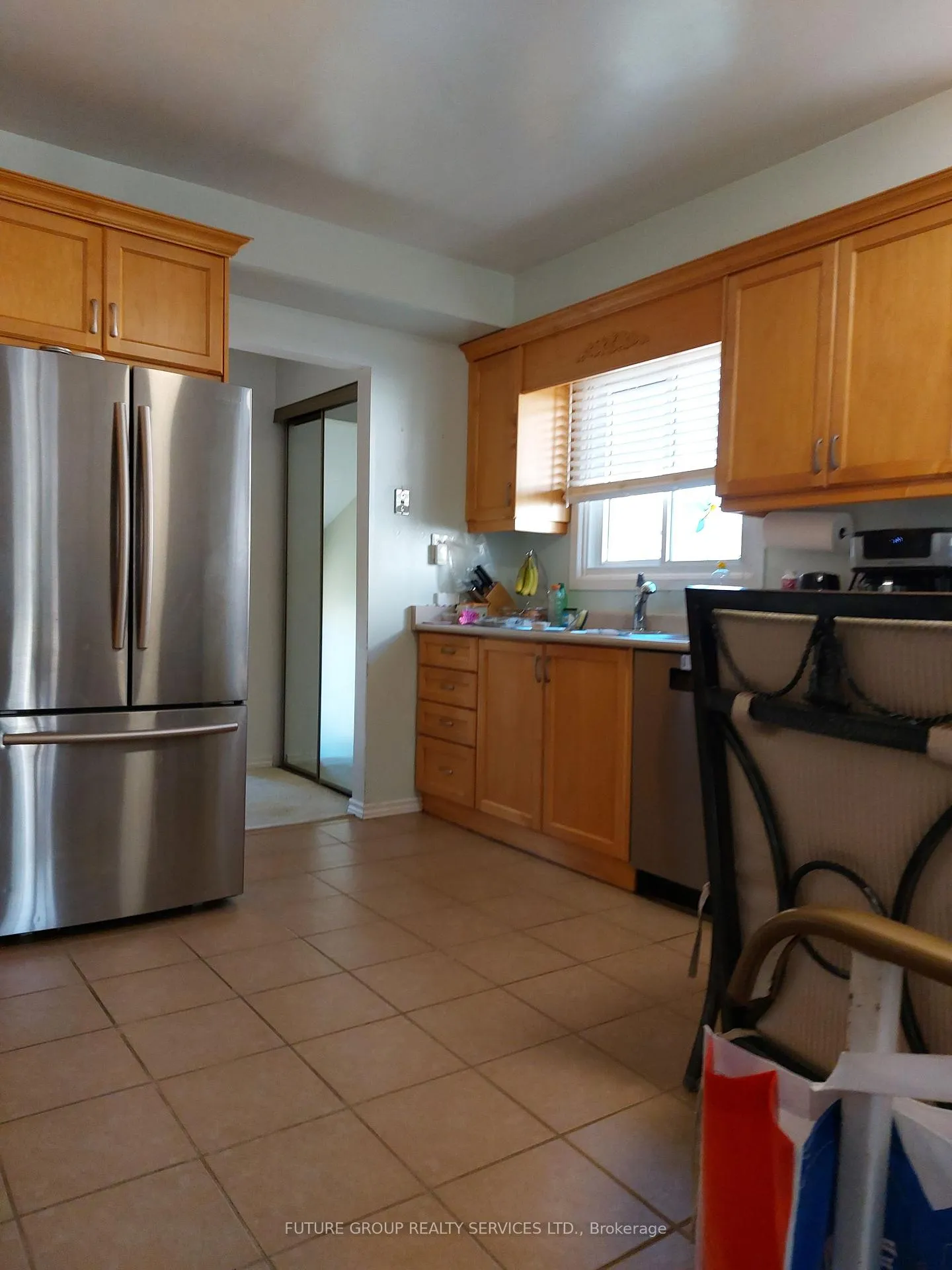 Photo 4 of 2774 Bucklepost Crescent, Mississauga, Meadowvale — HOMEH