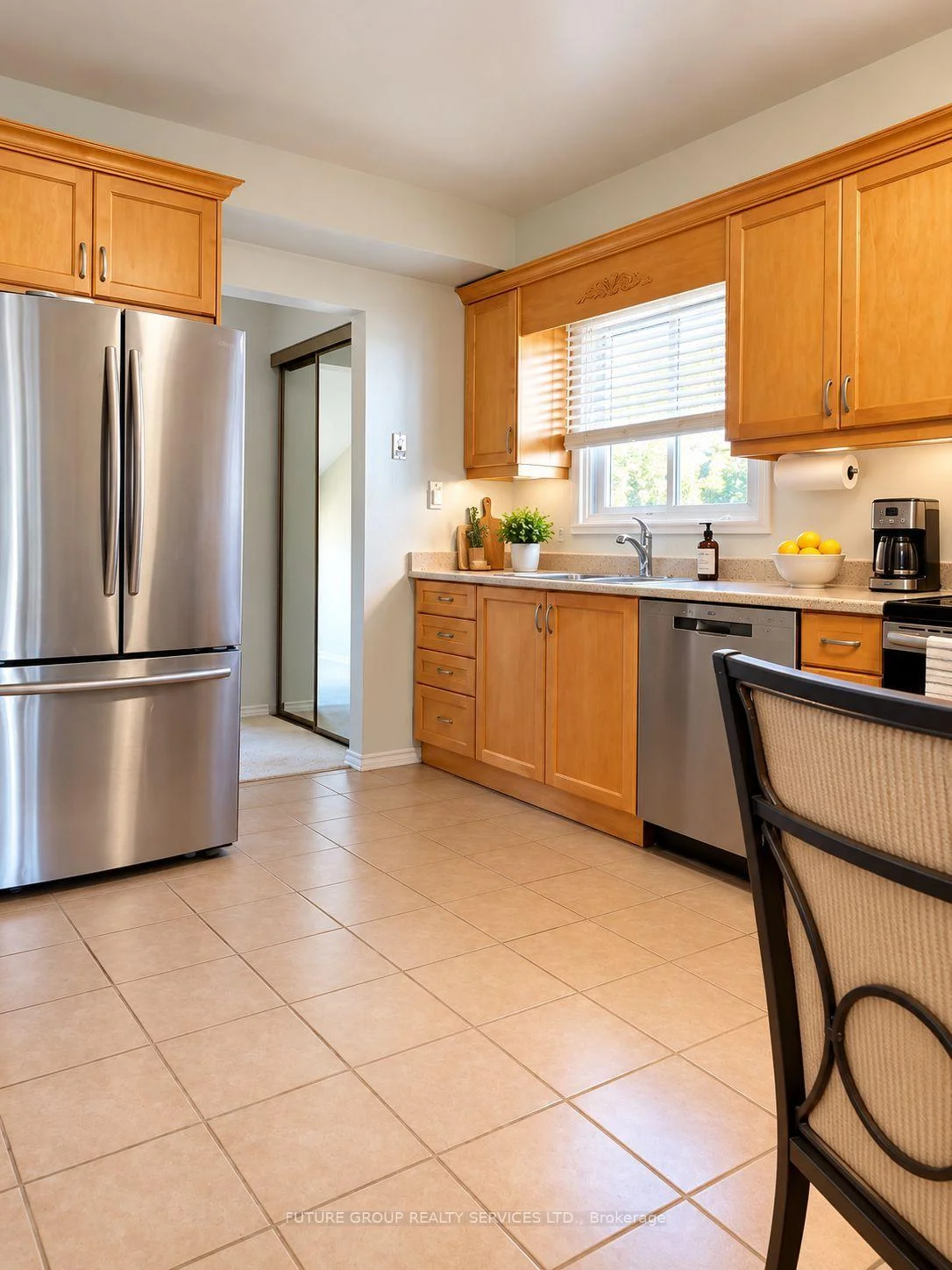 Photo 3 of 2774 Bucklepost Crescent, Mississauga, Meadowvale — HOMEH