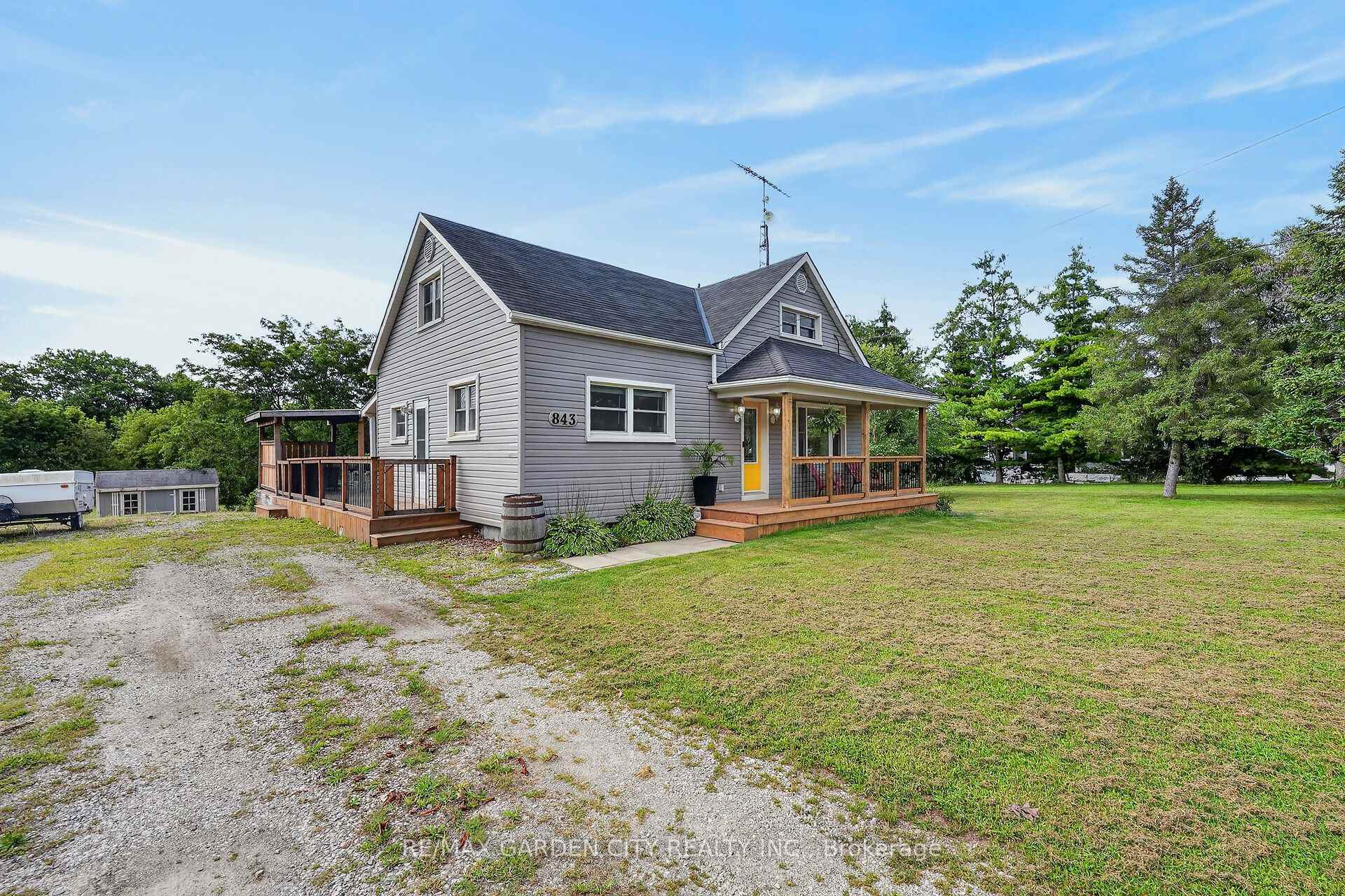 Photo 5 of 843 Lyons Creek Road, Welland, Cooks Mills — HOMEH