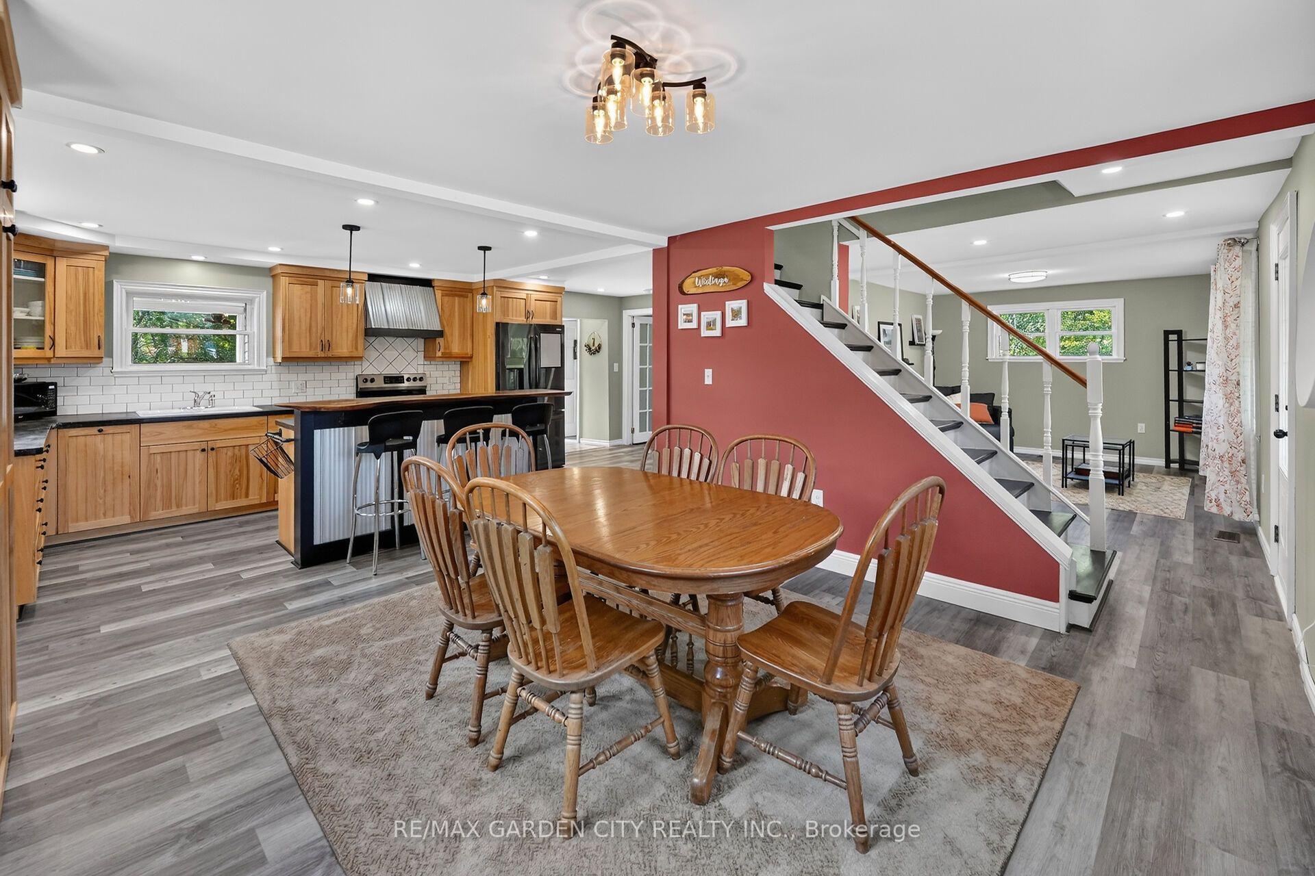 Photo 12 of 843 Lyons Creek Road, Welland, Cooks Mills — HOMEH