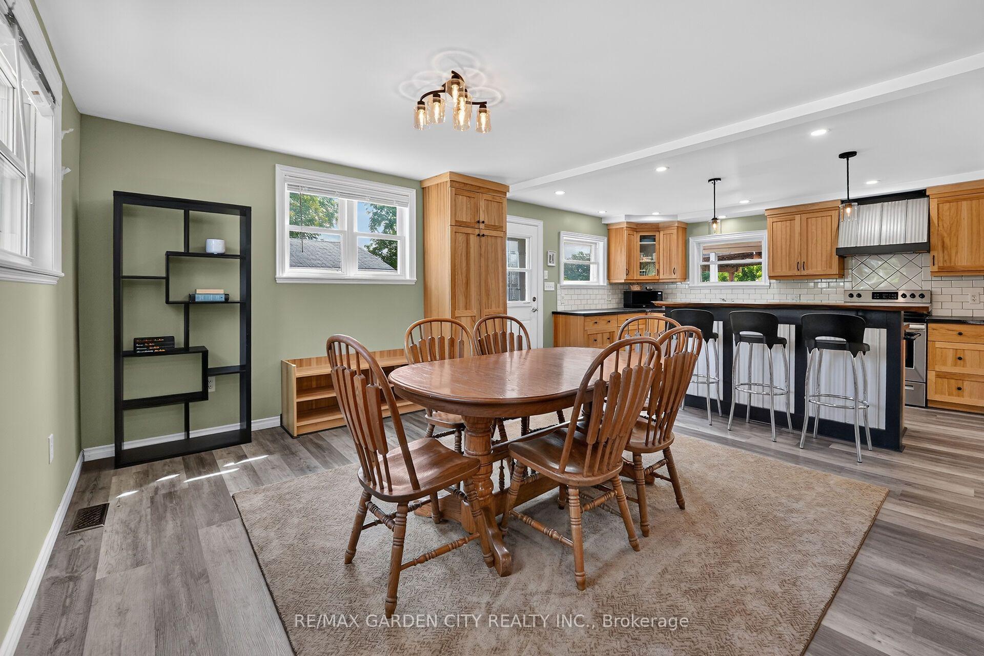 Photo 15 of 843 Lyons Creek Road, Welland, Cooks Mills — HOMEH