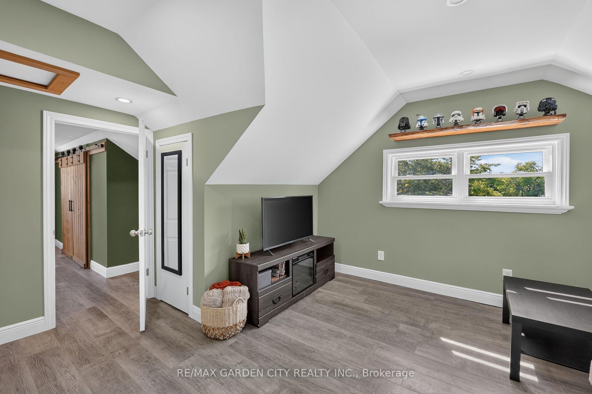 Photo 31 of 843 Lyons Creek Road, Welland, Cooks Mills — HOMEH