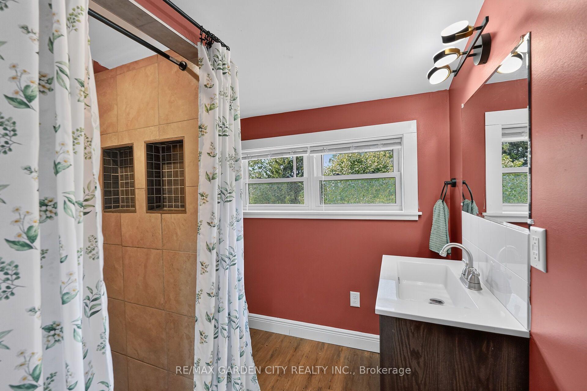 Photo 32 of 843 Lyons Creek Road, Welland, Cooks Mills — HOMEH