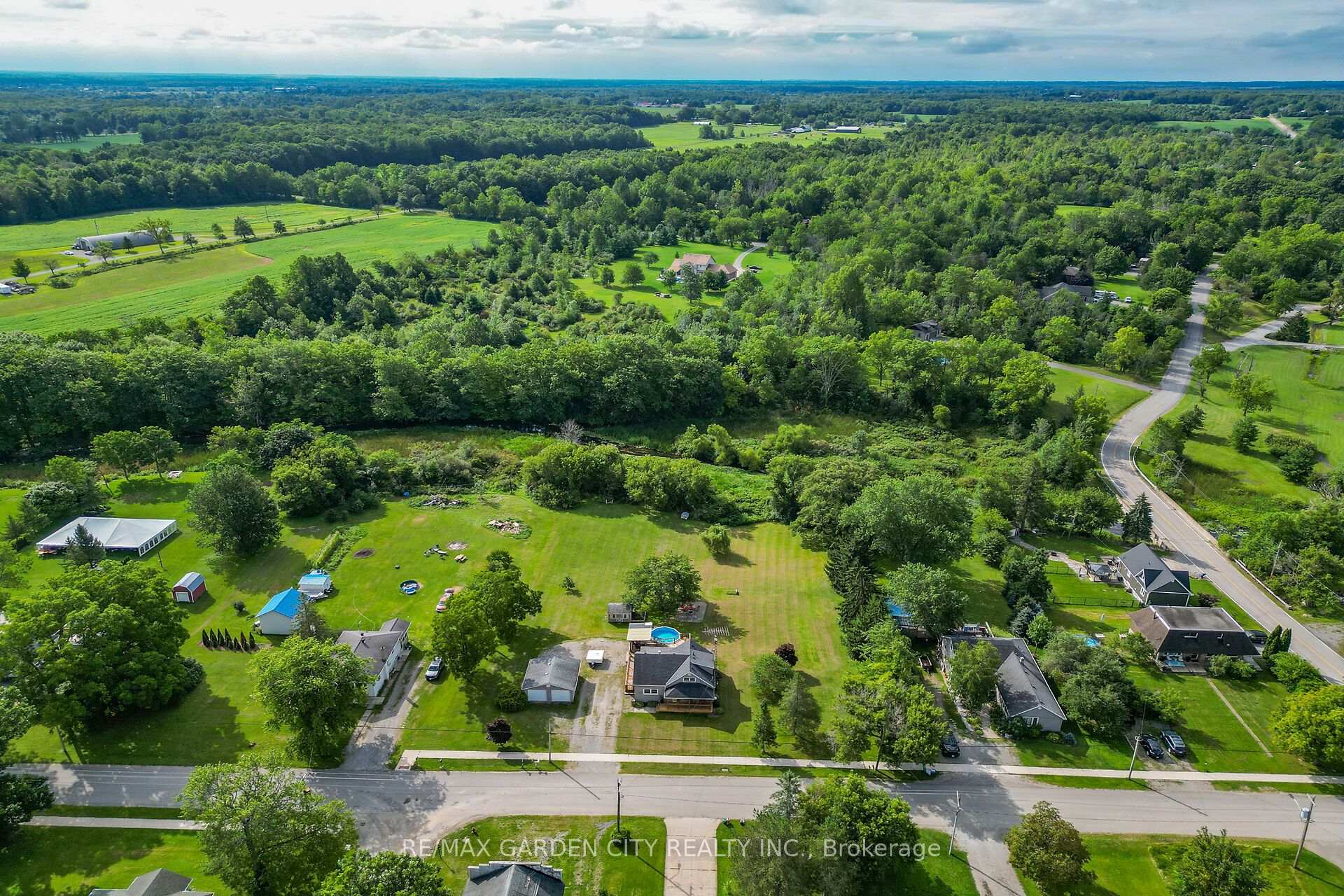 Photo 48 of 843 Lyons Creek Road, Welland, Cooks Mills — HOMEH