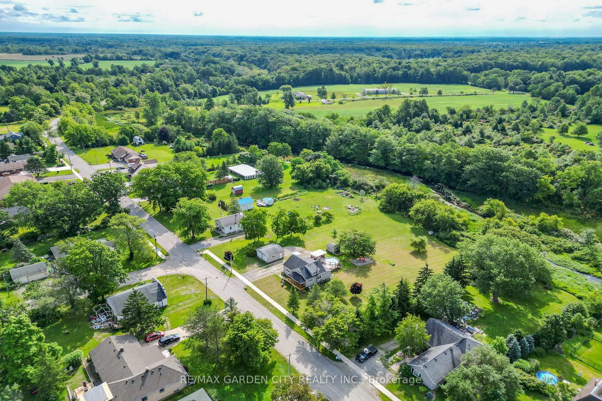 Photo 49 of 843 Lyons Creek Road, Welland, Cooks Mills — HOMEH